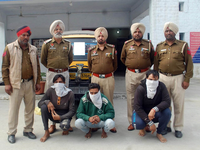Snatching case cracked, 3 held
