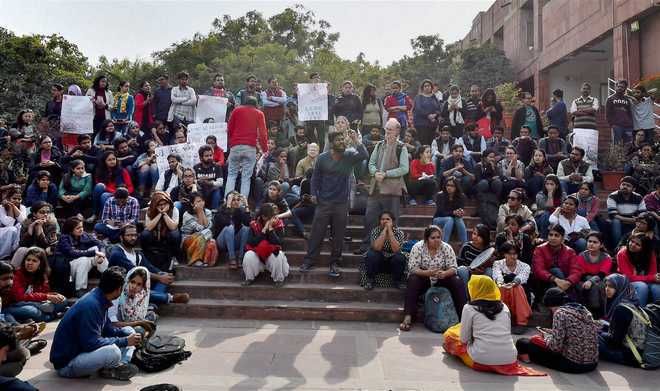 JNU students boycott end-semester exam