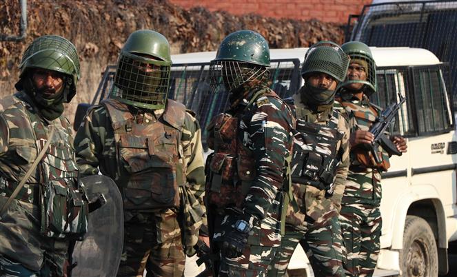 Home Ministry orders withdrawal of 7,000 paramilitary troops from J-K