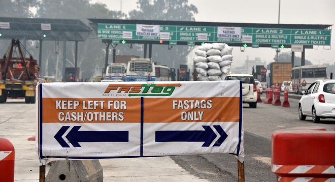 10K vehicles cross Ladhowal toll barrier with FASTag
