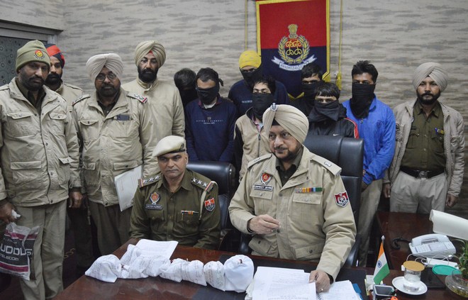 6 peddlers arrested with 253-gm heroin