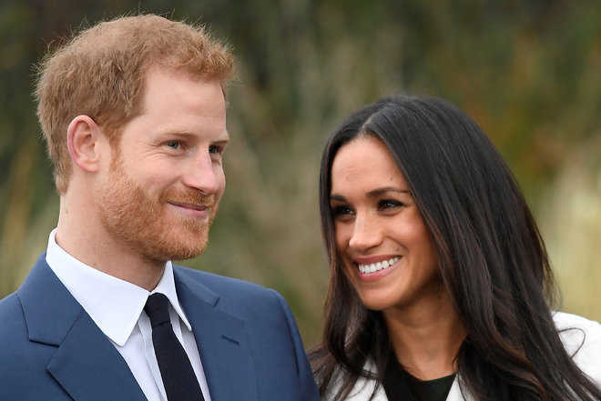 Harry, Meghan, their new neighbours in Canada and the paparazzi