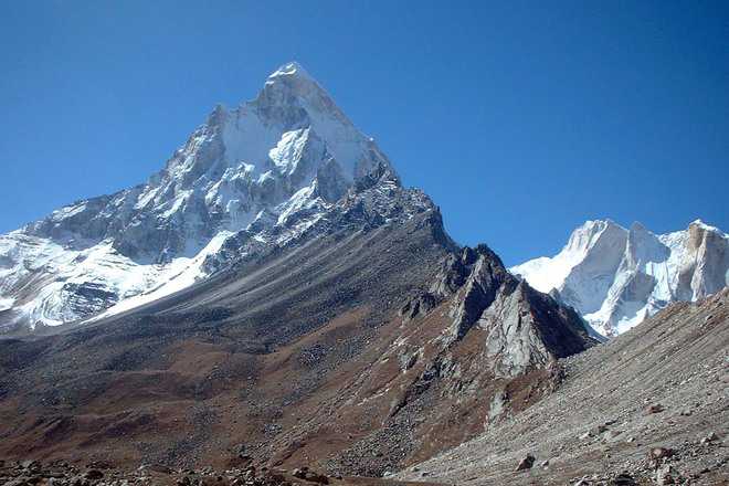 Indian-origin teen from Canada survives 150-metre fall from top of US mountain