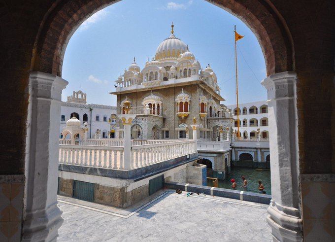 555 Delhi Sikhs to visit Panja Sahib shrine in Pakistan