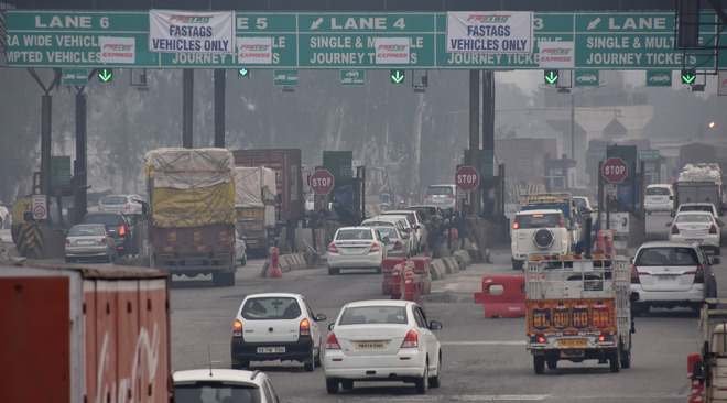 Fastag: Issues remain at toll plaza