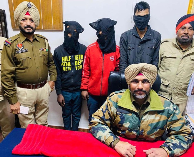 Three snatchers arrested with stolen mobile phones in Ludhiana
