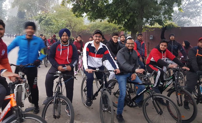 NSS volunteers hold cyclothon