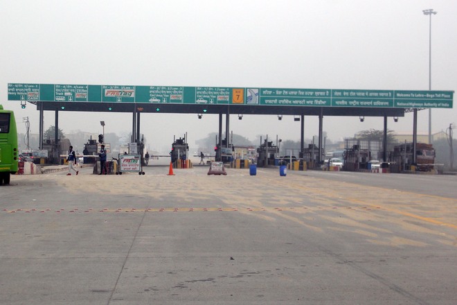 Lack of info about FASTag leads to chaos at toll plazas
