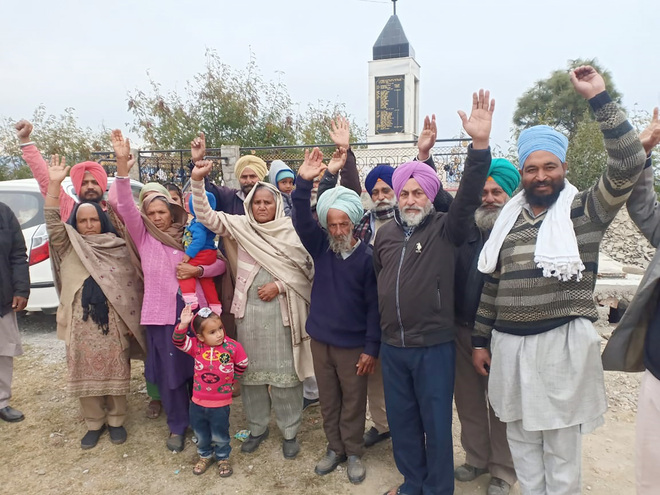 Sikhs protest ‘eviction’ by forest, revenue officials