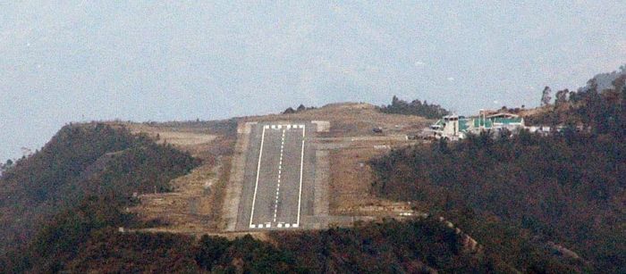 Acquire land for Jubbarhatti runway extension, state told