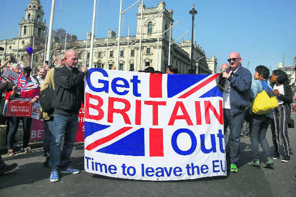 Britain, EU split on state aid in crunch week of trade talks