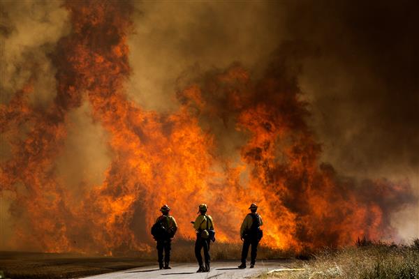 2 wildfires in Colorado could merge, warns experts