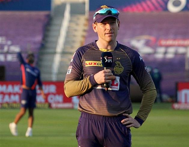Karthik stepping down from KKR captaincy incredibly selfless: Eoin Morgan