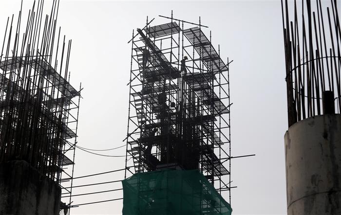 441 infra projects show cost overruns of Rs 4.35 lakh-crore