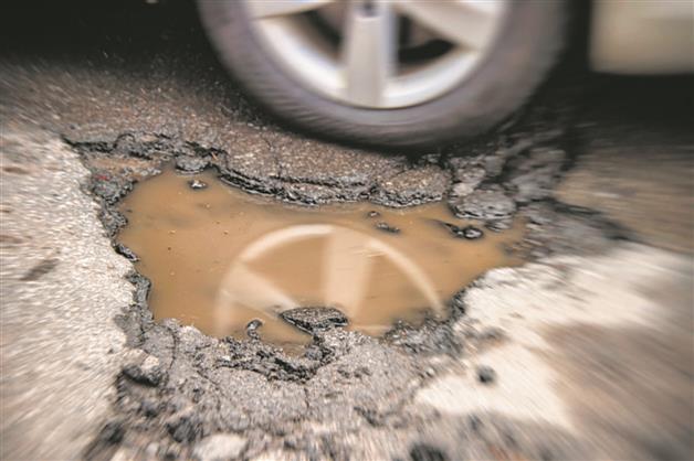 Ahmedgarh-Payal road needs repairs