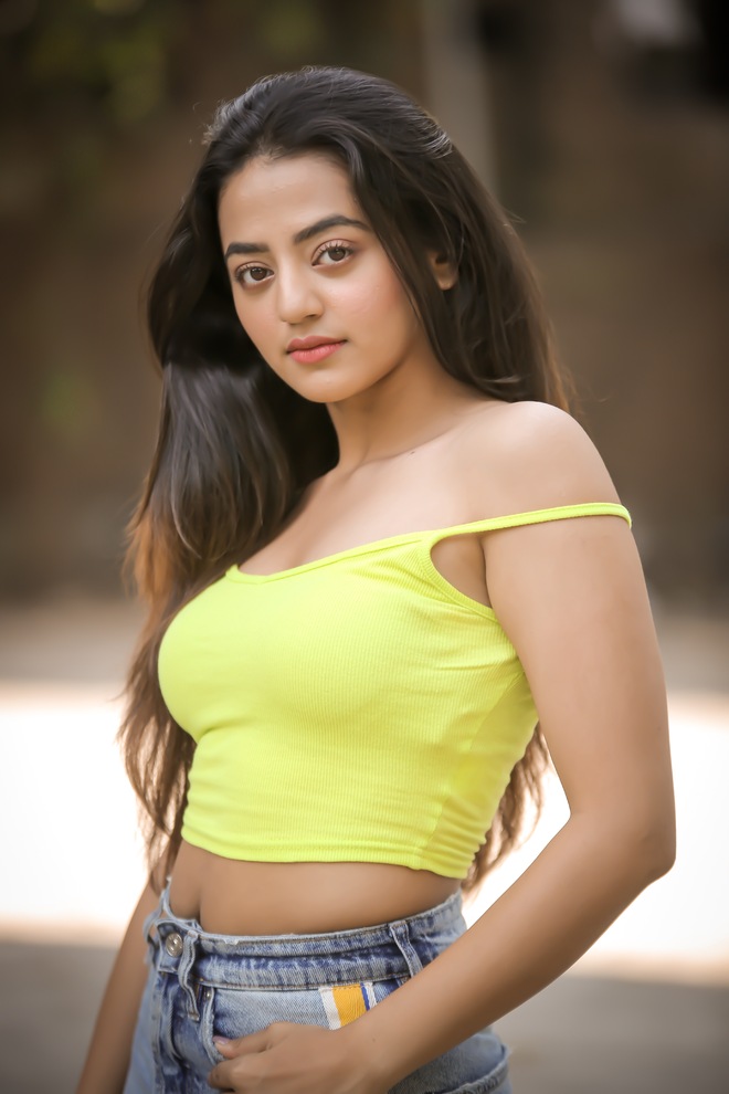Helly Shah wins the Best Actress award in CLAP National Short Film Festival