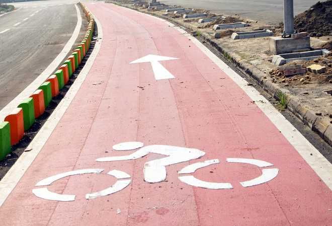 Decks cleared for 52-km cycle track
