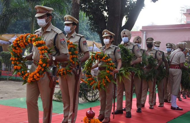 Tributes paid to police bravehearts
