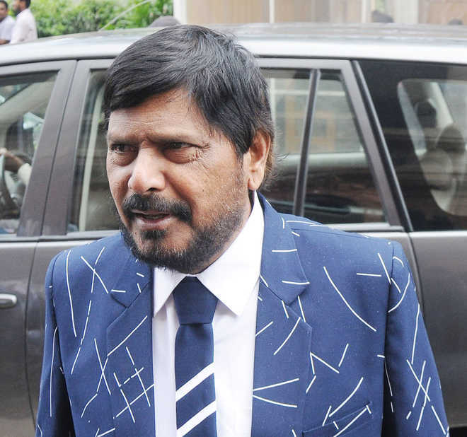 Sena-RPI-BJP reunion will be tribute to Bal Thackeray: Athawale