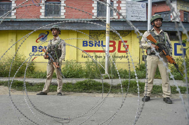 Two civilians injured as militants lob grenade at security personnel in J-K’s Pulwama