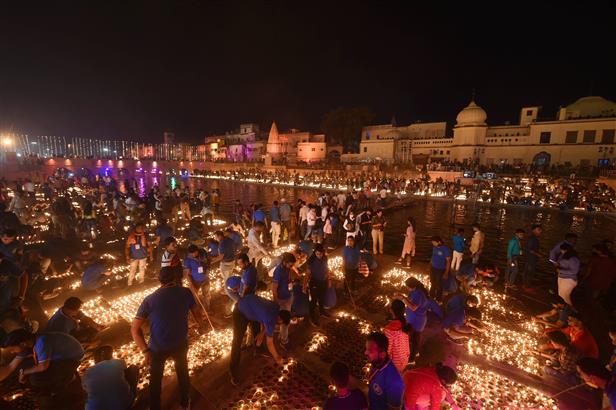 Ayodhya celebrates Ram’s homecoming, lights 5.84 lakh ‘diyas’ to break world record