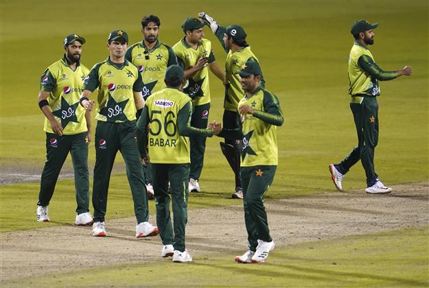 7th Pakistan cricket team member tests positive for COVID-19