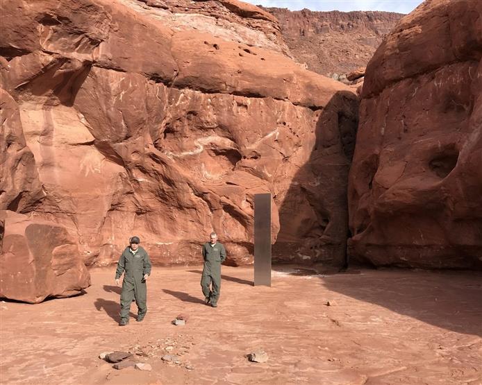 Space oddity? Monolith in Utah desert mystifies helicopter crew