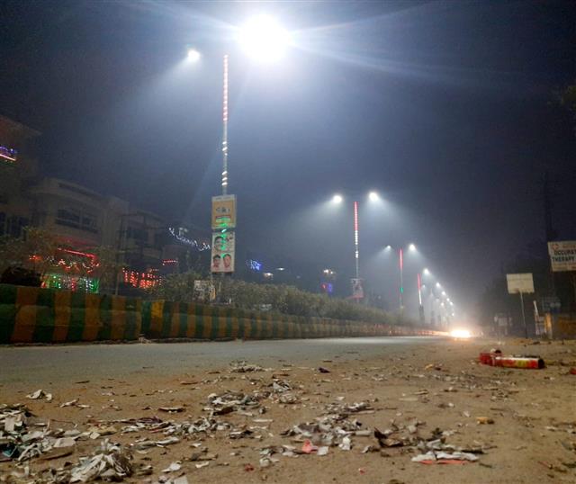 Diwali: Delhi's air quality turns 'severe'; firecrackers add to misery