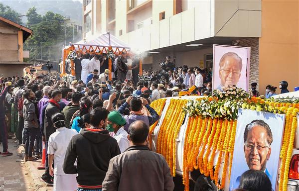 Tarun Gogoi sets on his final journey, sea of people pay tributes