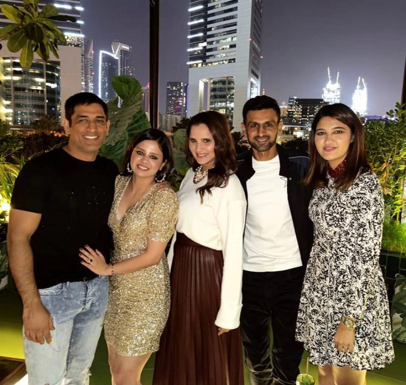 MS Dhoni celebrates wife Sakshi's 32nd birthday in Dubai; Sania Mirza, Shoaib Malik join in