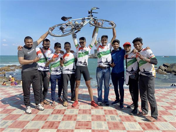 Nashik boy cycles from Kashmir to Kanyakumari in 8 days, sets record