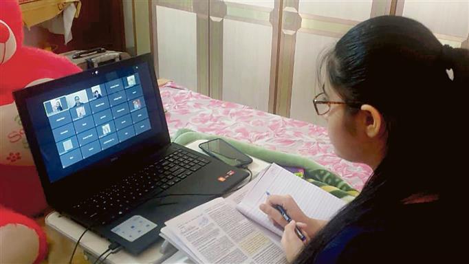 Punjab schools to hold mid-term exams offline, parents fret