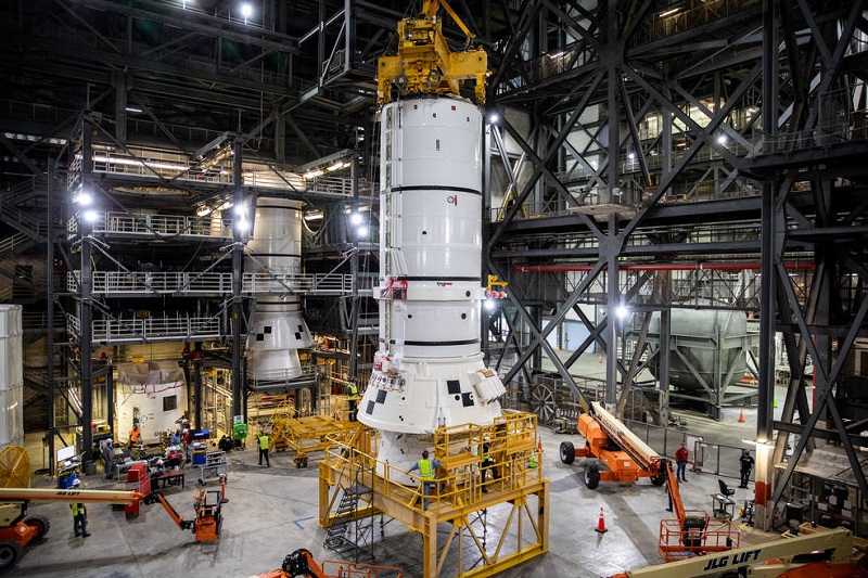NASA starts assembling Artemis Moon mission rocket