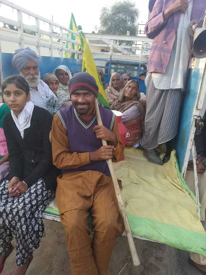 Differently-abled keep farmers going in Bathinda