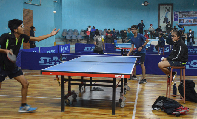 Table tennis tourney: Gautam, Dhriti secure berths in final