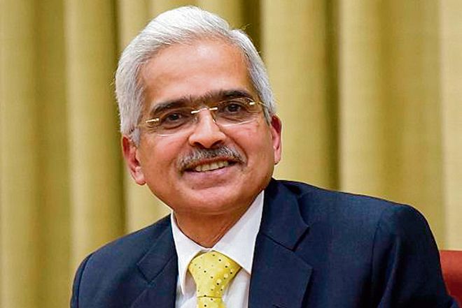 Economy recovering, but need to sustain momentum: RBI Governor