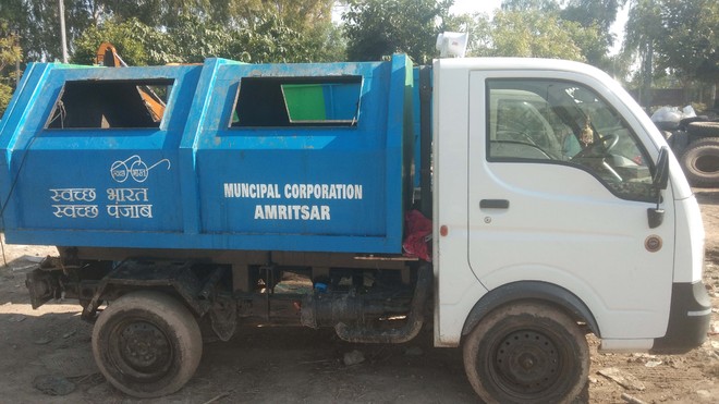 Amritsar MC modifies garbage collection vehicles for waste segregation