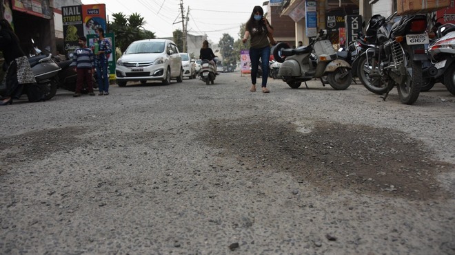 Model Town in Ludhiana dotted with broken roads