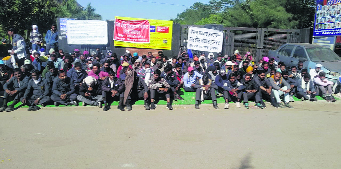Zirakpur, Dera Bassi MC staff on strike