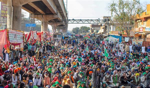 Delhi cold intensifies but protesting farmers undeterred