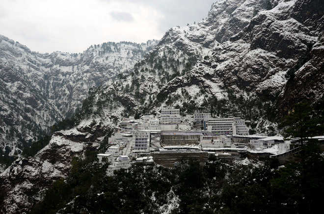 Season’s first snowfall at Mata Vaishno Devi shrine; rains lash Jammu