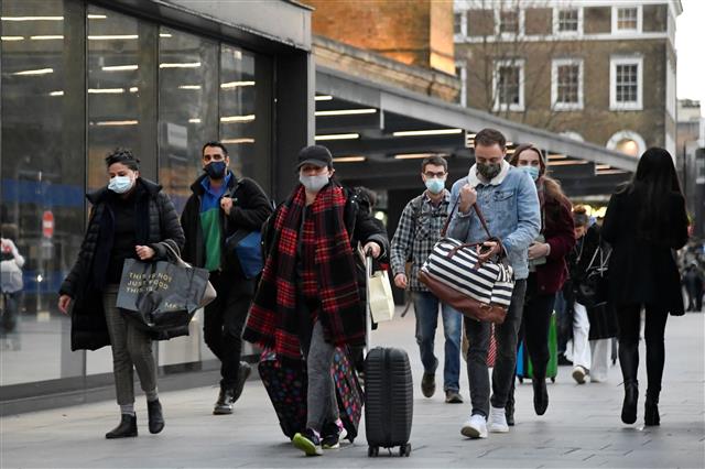 London could be under lockdown for months as mutant Covid strain spreads fast in UK