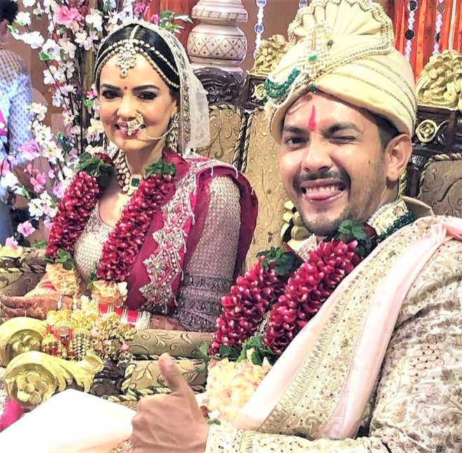 Aditya Narayan marries Shweta Agarwal