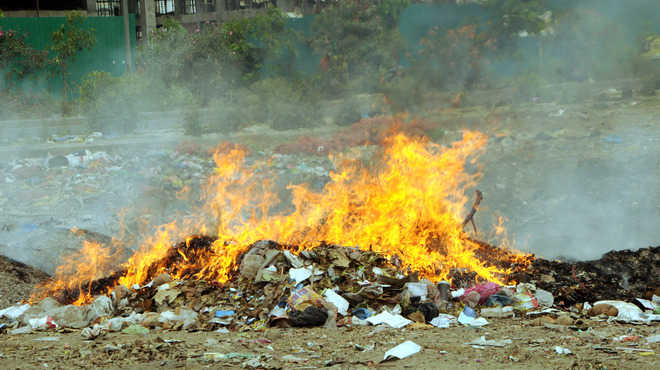 Garbage burning at Aima treatment plant irks residents