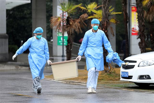 Death toll in China's coronavirus climbs to 2,118; confirmed cases on decline