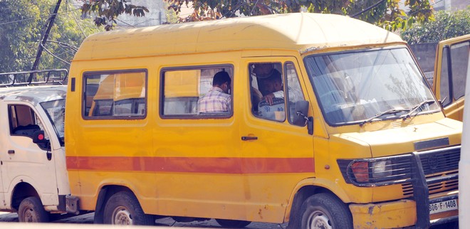 Most vehicles ferrying kids fail to follow safety norms