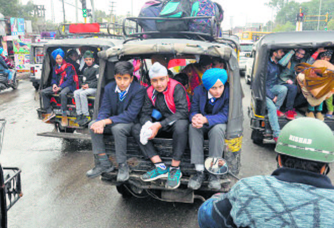 Admn wakes up from slumber, to check overloaded school vans