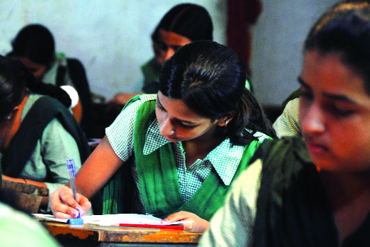 Karnal DC reviews results of govt schools