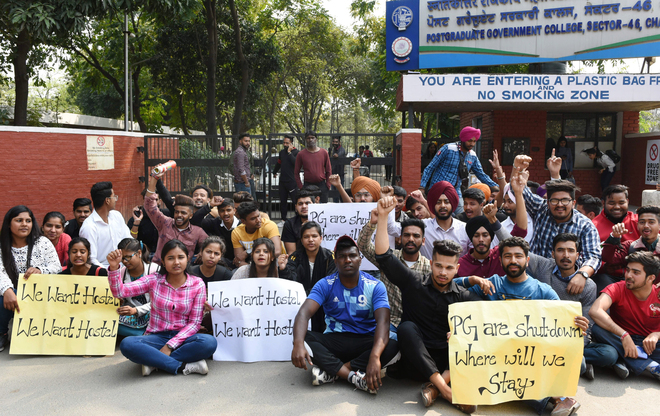 Chandigarh colleges sans hostels