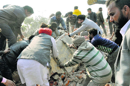 Punjab CM orders judicial probe into building collapse